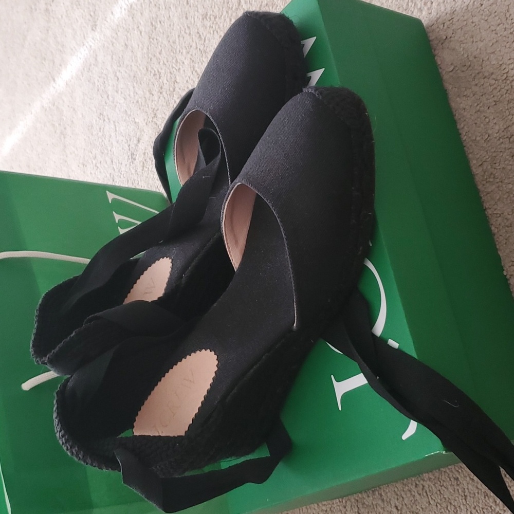 J crew Espadrille ankle tie pump